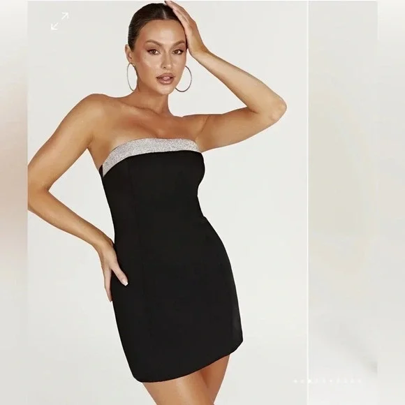Little black dress - Picture 1 of 6